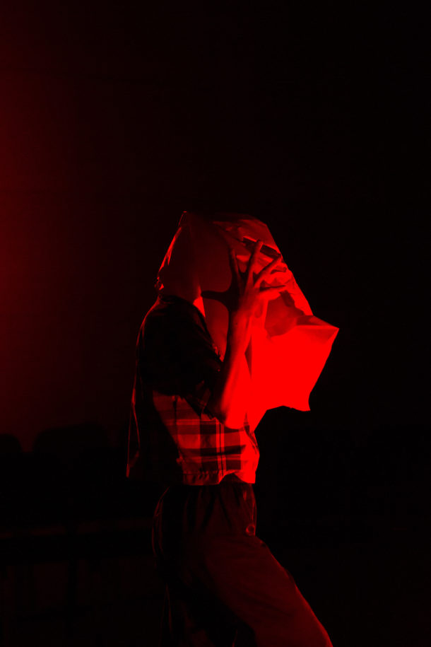 Fulla Blanca_ Festival IF_Nora Baylach